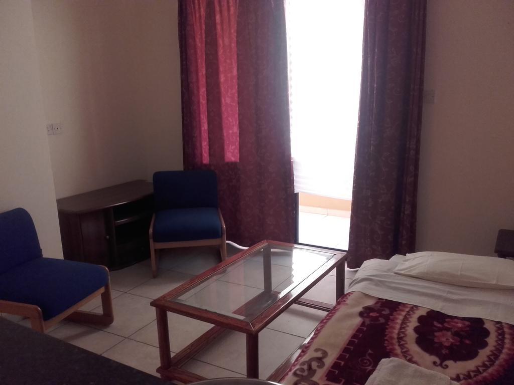 Property Direct Posidon Court 拉纳卡 外观 照片